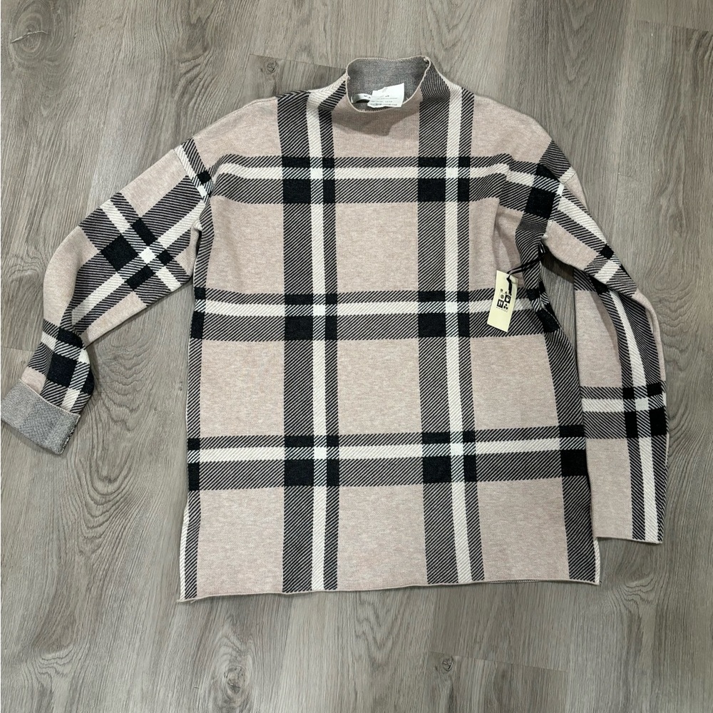 NWT Max Studio sweater